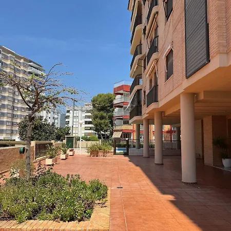Beachfront With A Pool Apartmán