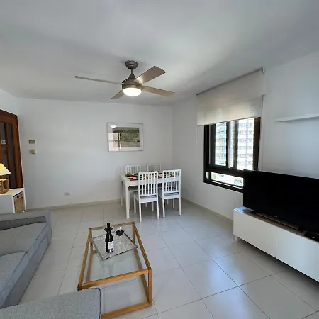 Apartmán Beachfront With A Pool *