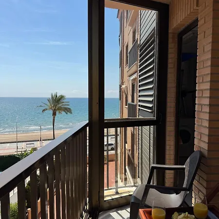 Beachfront With A Pool Apartmán Benicàssim